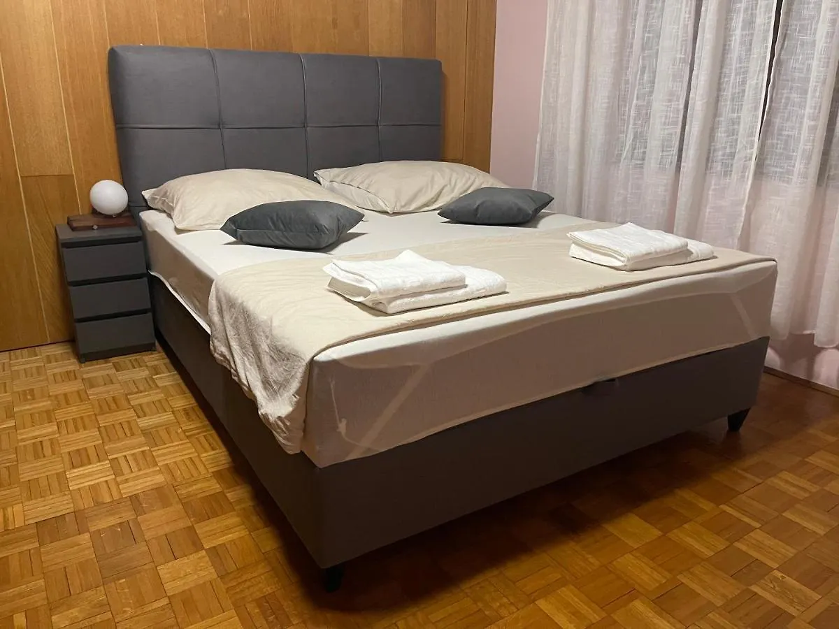 Casa de hóspedes Apartment Ado Selce